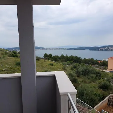 Vini * 돈지세케트