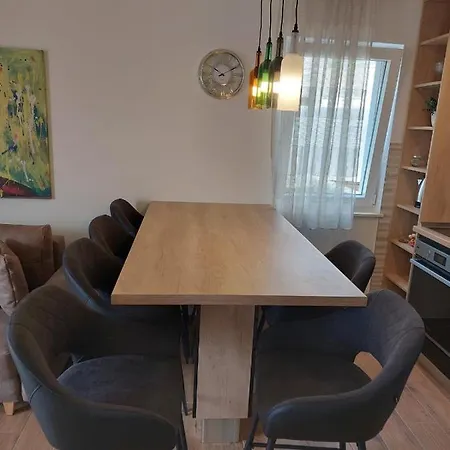 Vini Lägenhet *