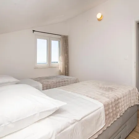 Vini Apartament *